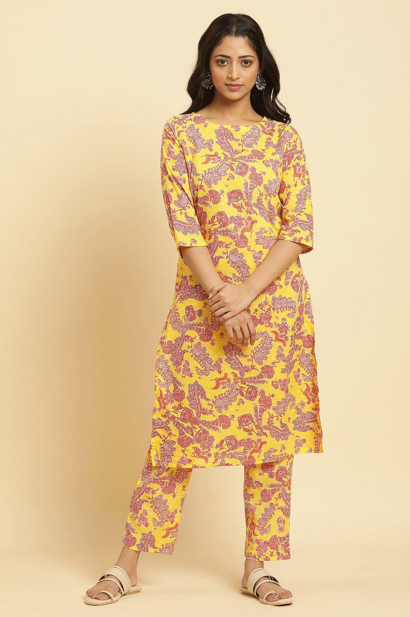 Yellow Floral Printed Cotton Kurta And Pants Co-Ord Set - View 6