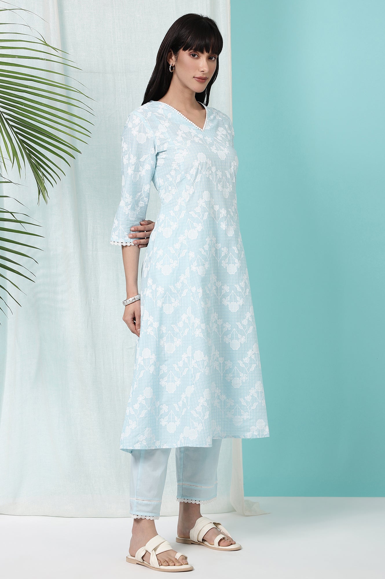 Sky Blue Floral Printed Pure Cotton Straight Kurta and Pants Co-ord Set - View 3